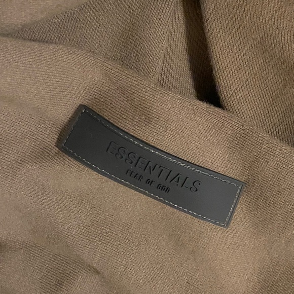 NWT FEAR OF GOD ESSENTIALS MENS HOODIE - WOOD, SIZE SMALL - Picture 6 of 8